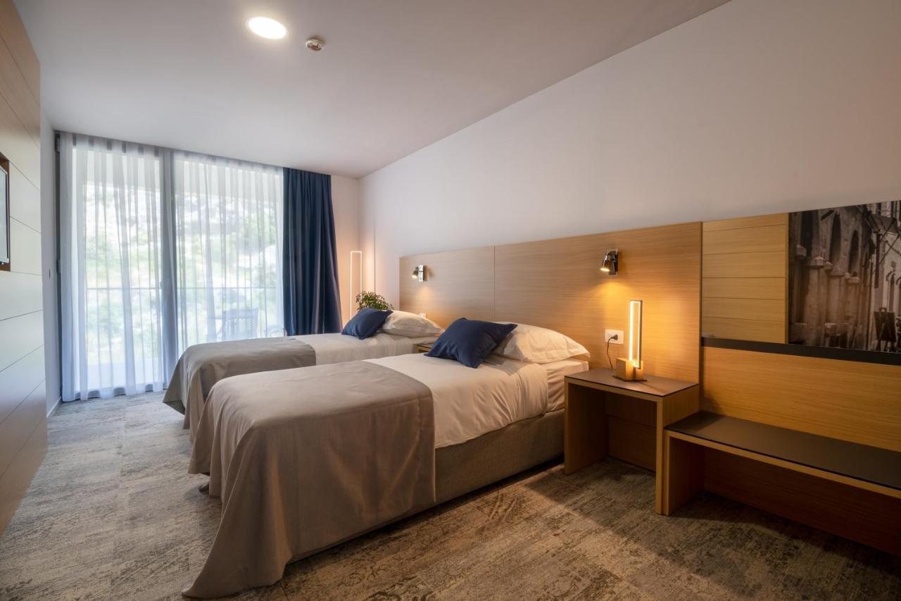Hotel Vapore เนอุม ภายนอก รูปภาพ